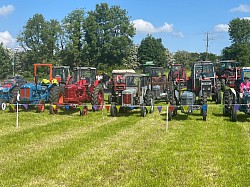 Vintage Tractors at Loanends Presbyterian Church Summer Fete 2023